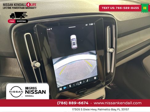 Used 2023 Volvo XC40 B5 Plus w/ Protection Package Premier image 21