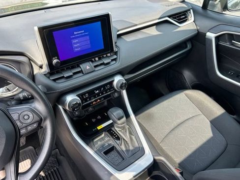 Used 2025 Toyota RAV4 XLE w/ Convenience Package FWD image 35