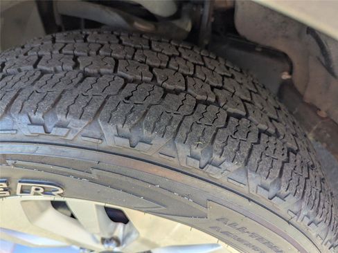 Used 2016 Ford F150 Lariat w/ Equipment Group 501A Mid image 10