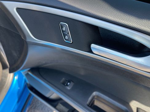Used 2020 Ford Fusion SE FWD image 20