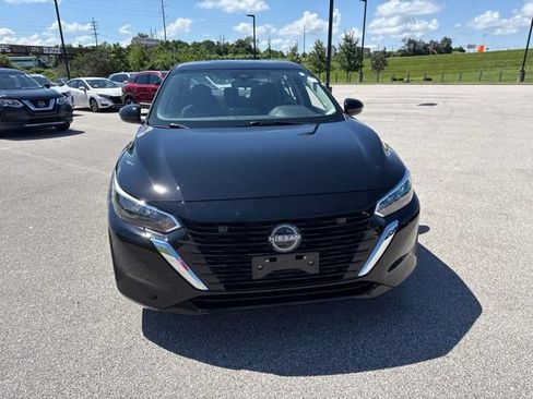 Certified 2025 Nissan Sentra SV w/ All-Weather Package FWD image 9