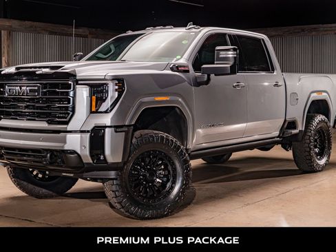Used 2026 GMC Sierra 2500 AT4 w/ AT4 Premium Plus Package AWD/4WD image 5