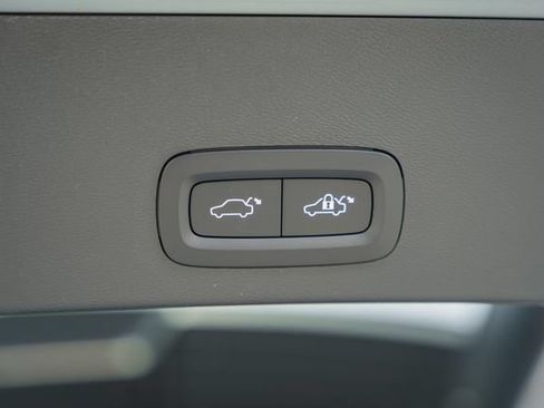 New 2026 Volvo XC40 B5 Ultra w/ Protection Package Premier AWD/4WD image 11