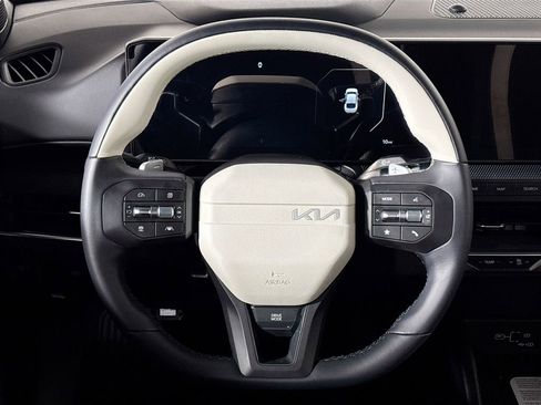 New 2025 Kia K4 GT-Line w/ GT-Line Premium Package image 13