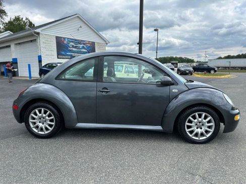 Used 2003 Volkswagen Beetle GL FWD image 3