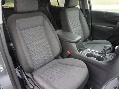 Used 2023 Chevrolet Equinox LT image 24