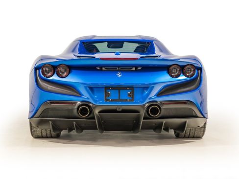 Certified 2021 Ferrari F8 Tributo image 13