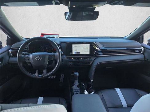Certified 2025 Toyota Camry SE w/ Convenience Package image 16