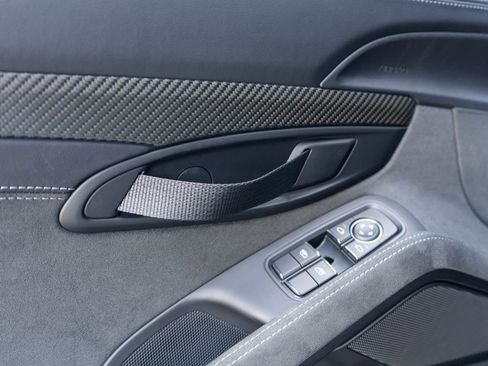 Used 2024 Porsche 718 Boxster Spyder RS RWD image 28