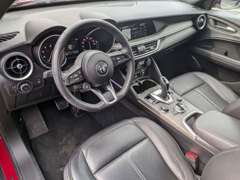 Used 2022 Alfa Romeo Stelvio Ti image 11