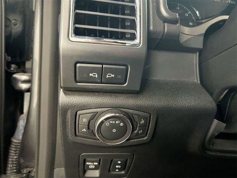 Used 2016 Ford F150 XLT w/ Equipment Group 302A Luxury image 17