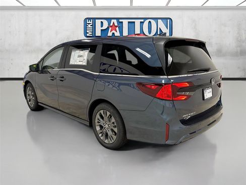 New 2026 Honda Odyssey Touring image 5