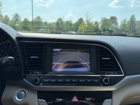Used 2017 Hyundai Elantra Value Edition FWD image 24