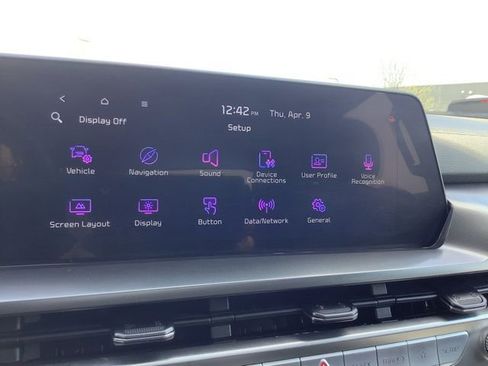 Used 2025 Kia Telluride S image 32