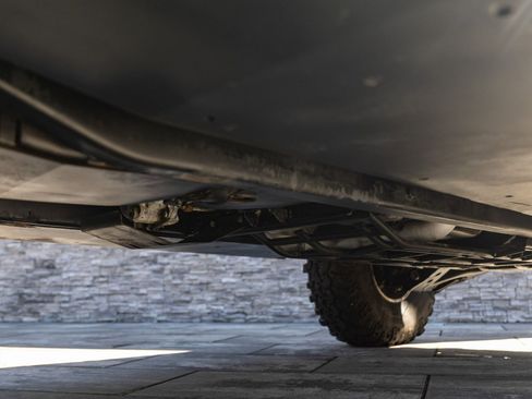 Used 2000 HUMMER H1 4-Passenger Wgn Enclosed image 31