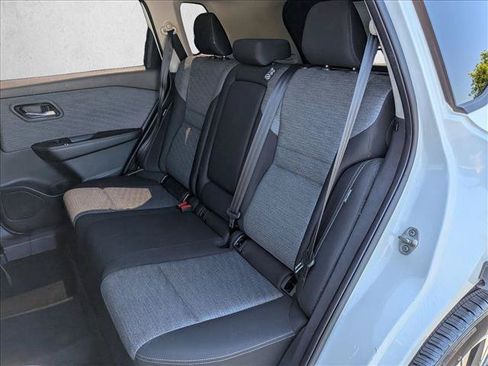 Used 2021 Nissan Rogue SV FWD image 17
