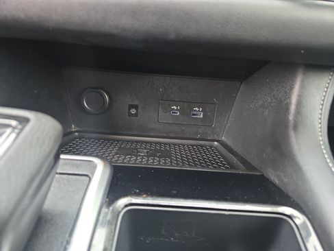 Certified 2025 Nissan Pathfinder SL image 26