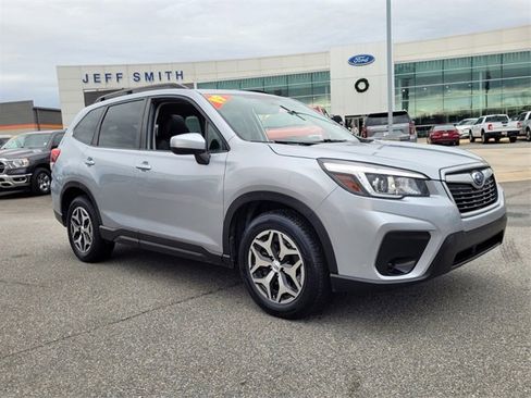 Used 2019 Subaru Forester Premium image 1
