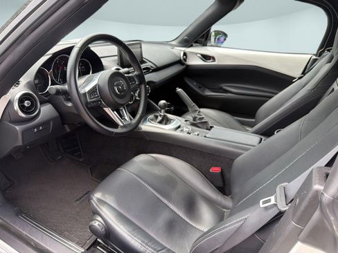 Used 2023 MAZDA MX-5 Miata Grand Touring w/ Weather Package RWD image 3