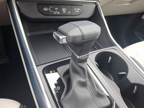 New 2026 Kia Carnival SX Prestige image 11