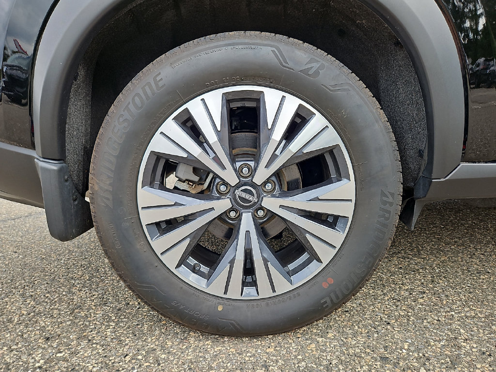 Certified 2023 Nissan Rogue SV AWD/4WD image 10
