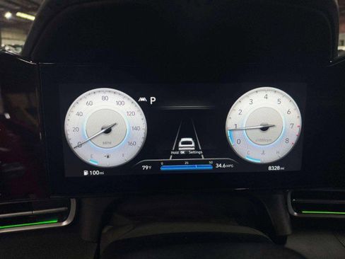 Used 2022 Hyundai Elantra Limited image 15