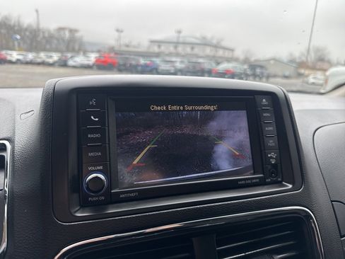 Used 2019 Dodge Grand Caravan SE w/ Power Convenience Group I image 28