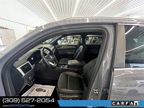 Used 2021 Volkswagen Atlas Cross Sport SEL R-Line w/ Luggage Net & Mats Package image 16