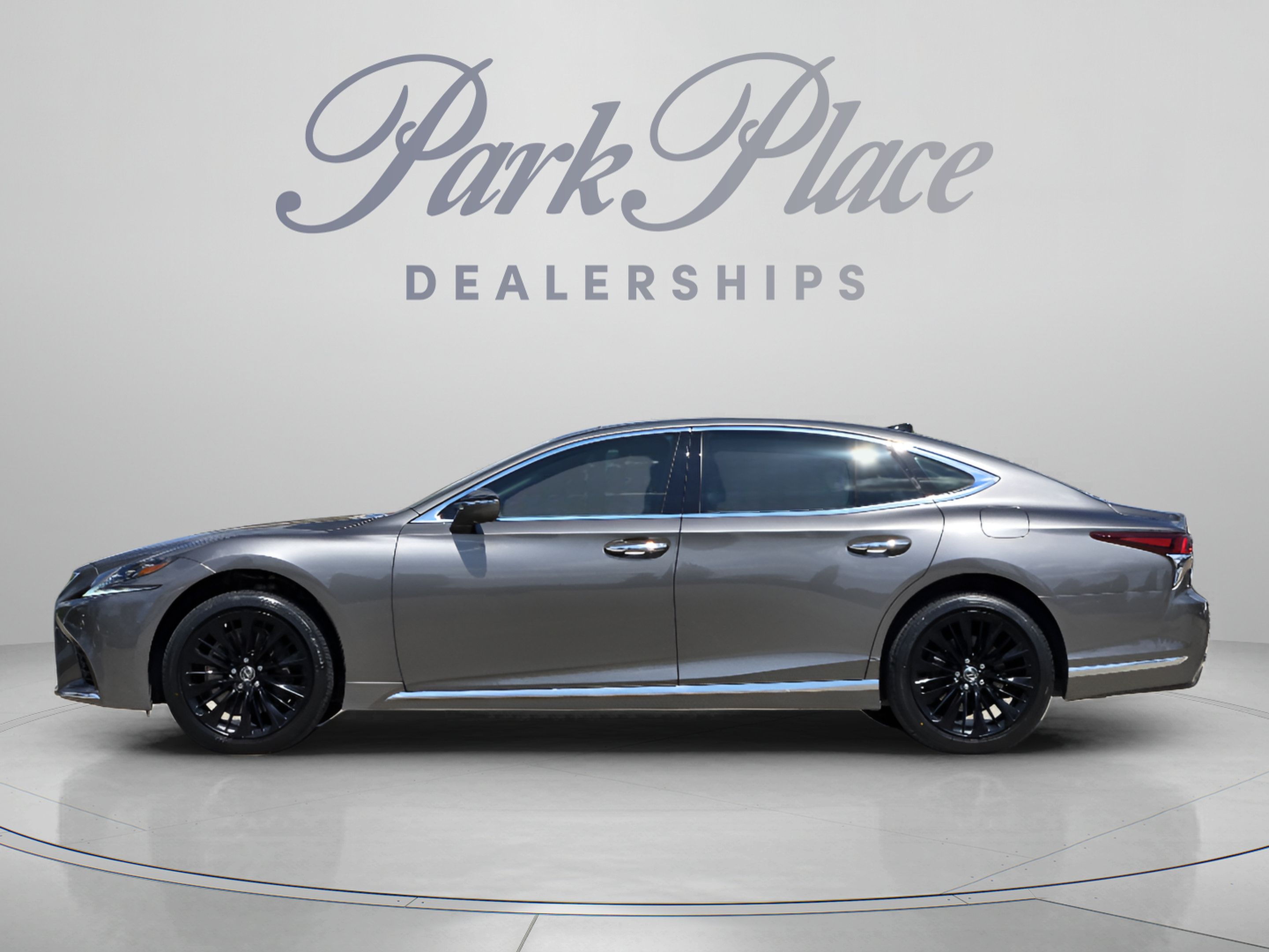 Used 2018 Lexus LS 500 w/ Interior Upgrade Package RWD image 2