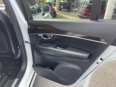 Used 2019 Volvo XC90 T6 Momentum w/ Advanced Package AWD/4WD image 17