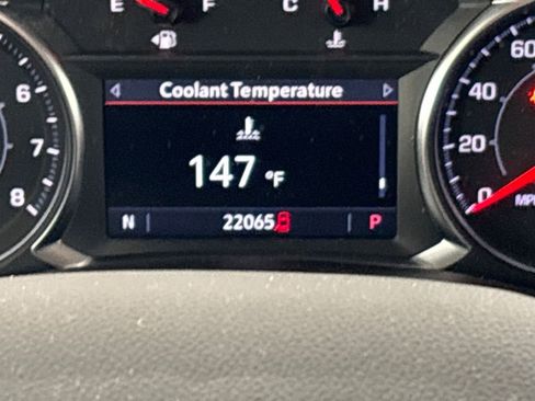 Used 2023 GMC Terrain SLT image 21