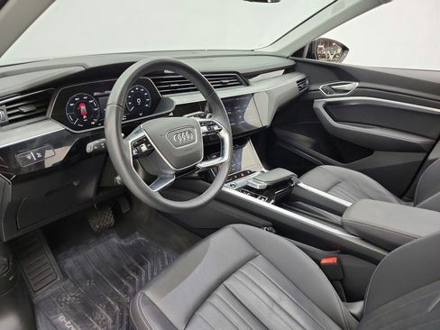 Used 2024 Audi Q8 e-tron Premium Plus w/ Premium Plus Package AWD/4WD image 12