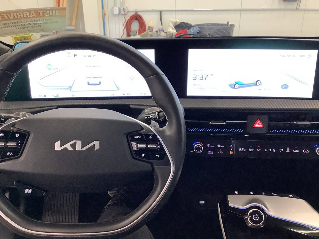 Certified 2023 Kia EV6 GT-Line AWD/4WD image 10