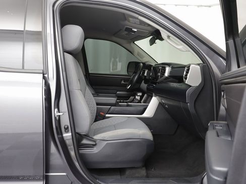 Used 2022 Toyota Tundra SR5 image 18