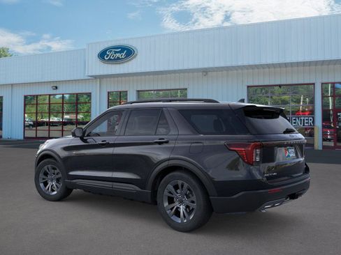 New 2026 Ford Explorer Active image 4
