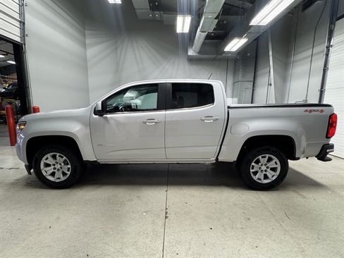 Used 2018 Chevrolet Colorado LT AWD/4WD image 5