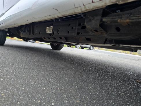 Used 2015 Chevrolet Express 2500 image 16