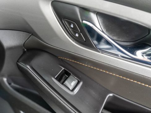 Used 2020 Chevrolet Traverse RS AWD/4WD image 9