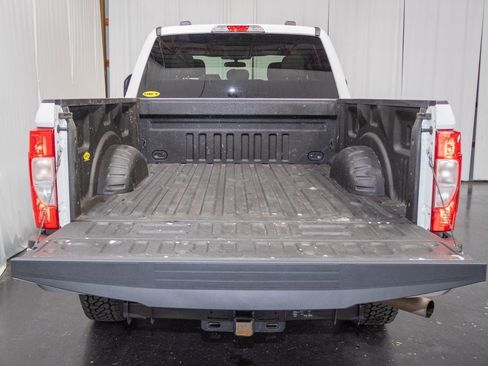 Used 2022 Ford F250 XL w/ STX Appearance Package image 4