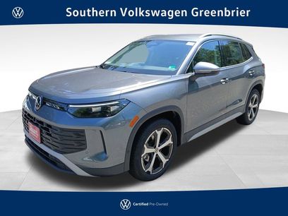 Used 2025 Volkswagen Tiguan SE