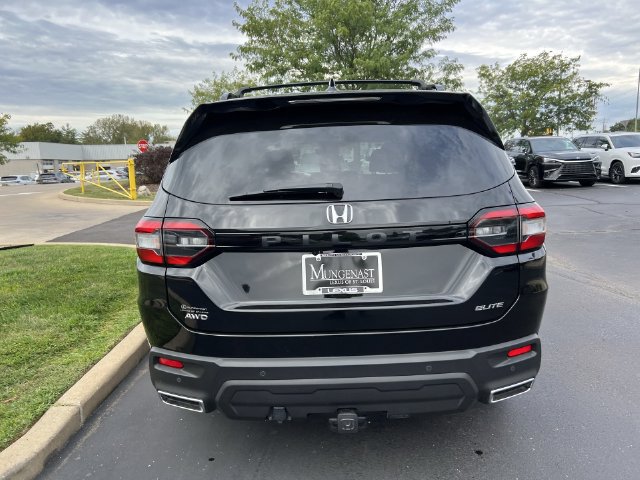 Used 2025 Honda Pilot Elite image 4