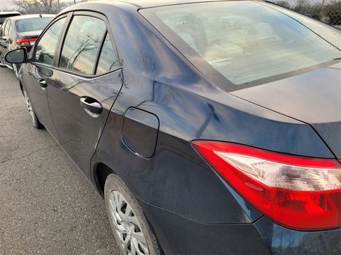 Used 2019 Toyota Corolla LE image 6