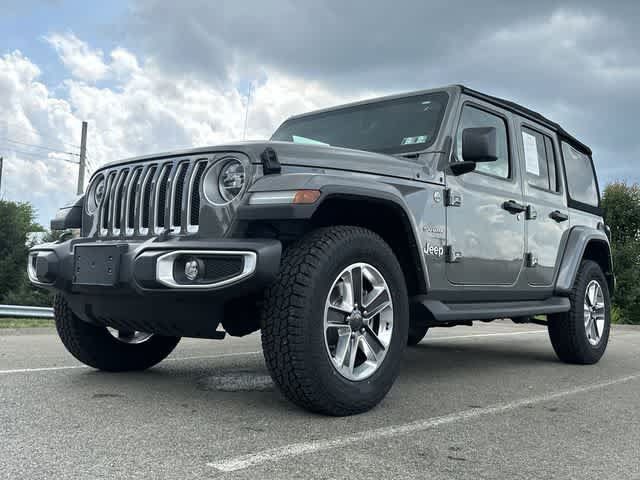 Used 2022 Jeep Wrangler Unlimited Sahara w/ LED Lighting Group AWD/4WD image 26