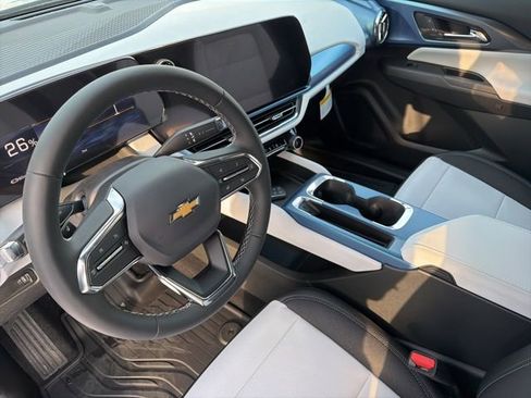 New 2026 Chevrolet Equinox EV LT w/ LPO, All-Weather Mat Package image 14