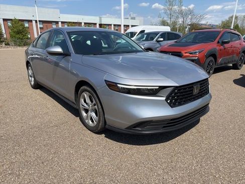 Used 2023 Honda Accord LX image 2