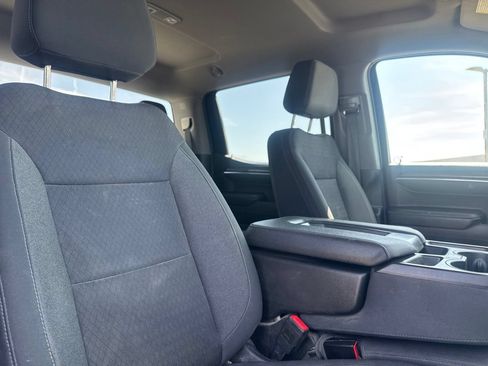 Used 2023 Chevrolet Silverado 1500 LT AWD/4WD image 26