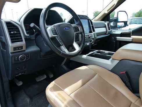 Used 2022 Ford F250 Lariat w/ Lariat Ultimate Package AWD/4WD image 23