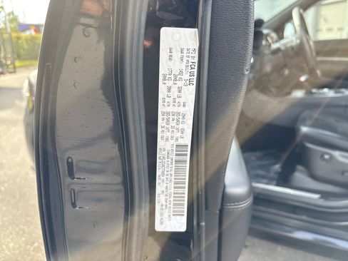 Used 2019 Dodge Durango GT image 36