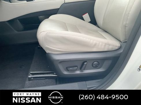 Certified 2023 Nissan Rogue SL AWD/4WD image 32