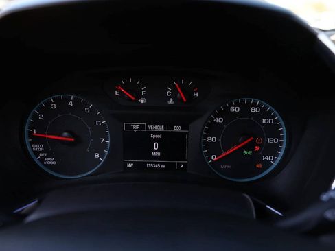 Used 2021 Chevrolet Equinox LS FWD image 19